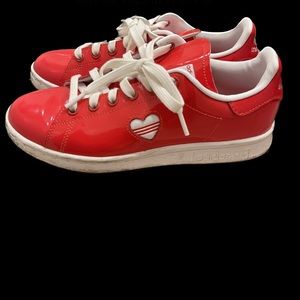 Valentine Stan Smith